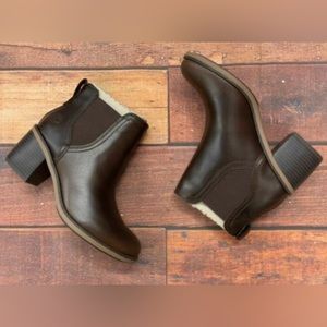 NIB TIMBERLAND Brynlee park Chelsea boot size 8.5 dark brown